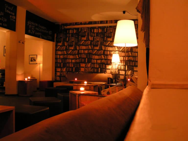 Gemütliche Sitzecke in der Bar Niederlassung